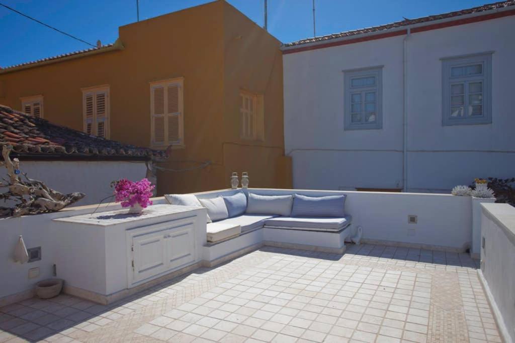 Vila Beautiful Dollhouse In Hydra Exteriér fotografie